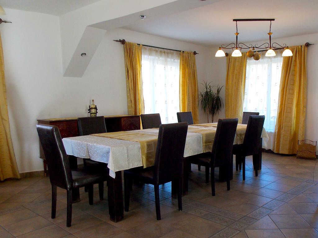 موغيتْشي دي يوس Casa Olteanu Pension المظهر الخارجي الصورة